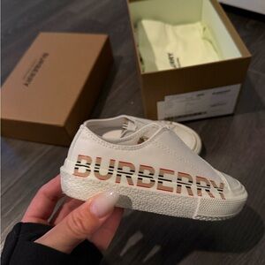 Burberry White Kids Sneakers with Logo